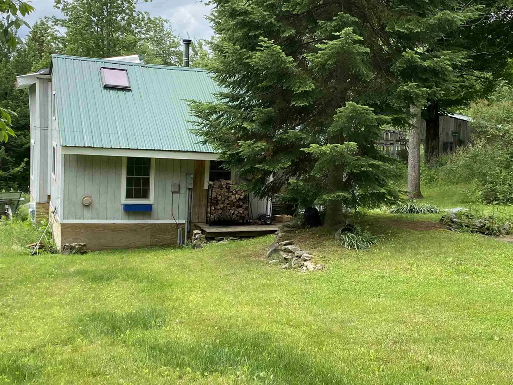 887 Warren Road Eden VT 05652