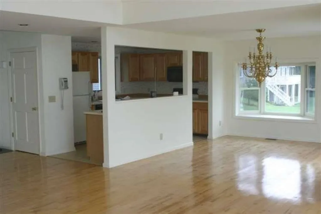 6 Iroquois Lane Bridgewater NH 03222