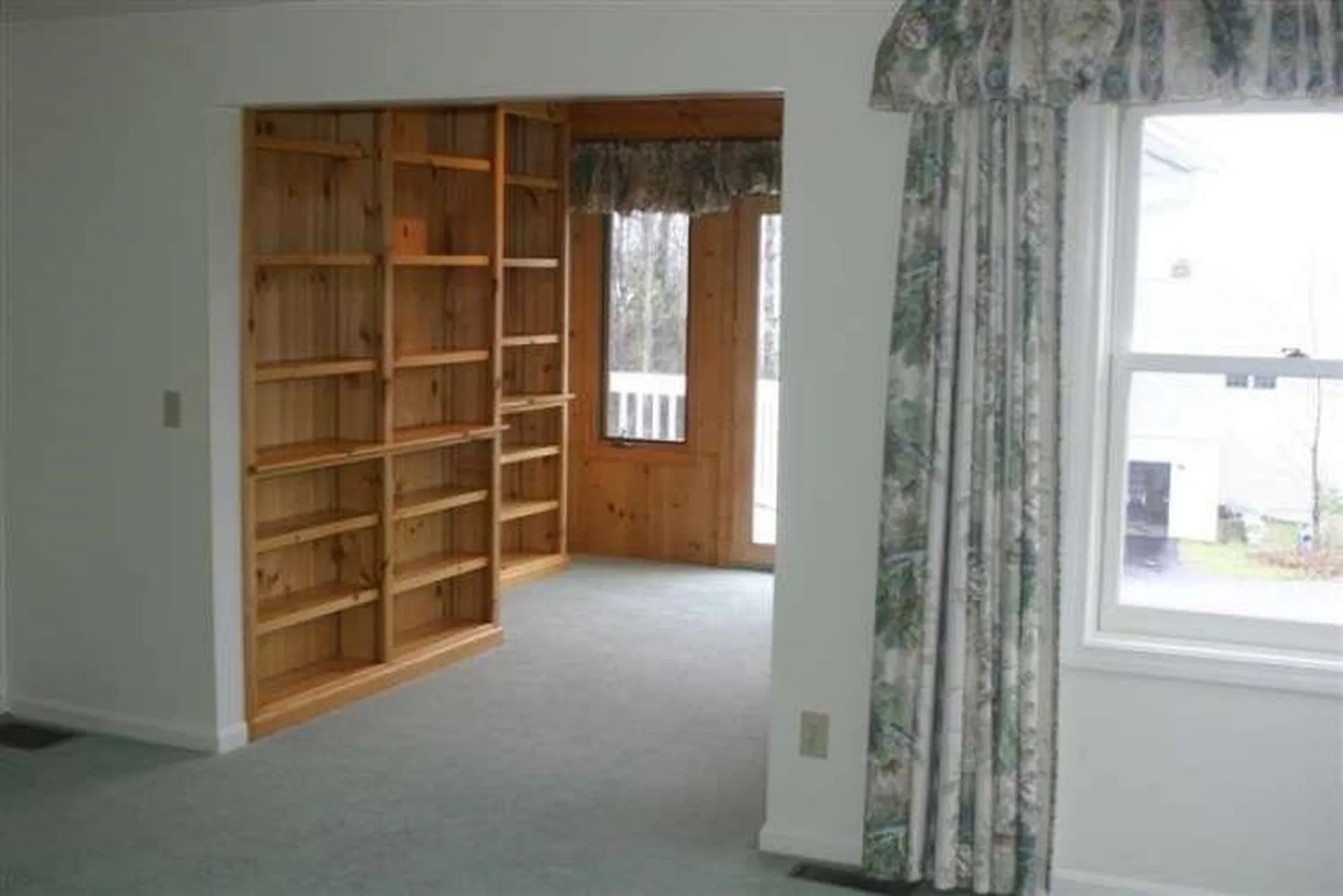 6 Iroquois Lane Bridgewater NH 03222