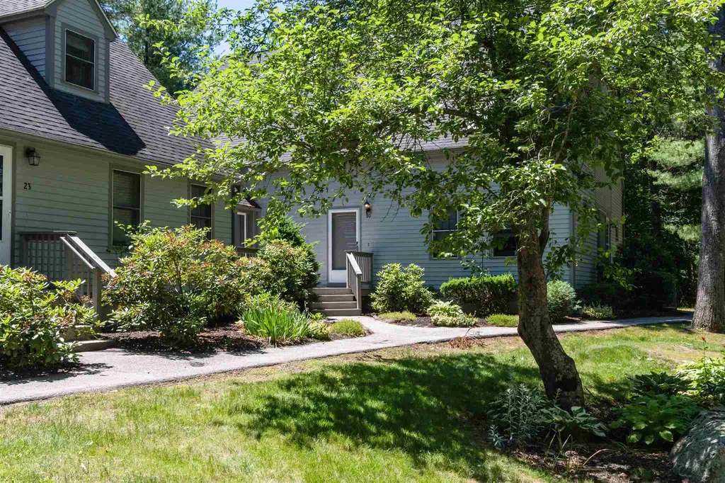20 Glengarry Drive Stratham NH 03885