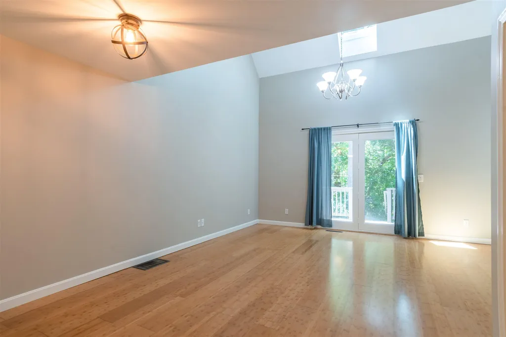 20 Glengarry Drive Stratham NH 03885