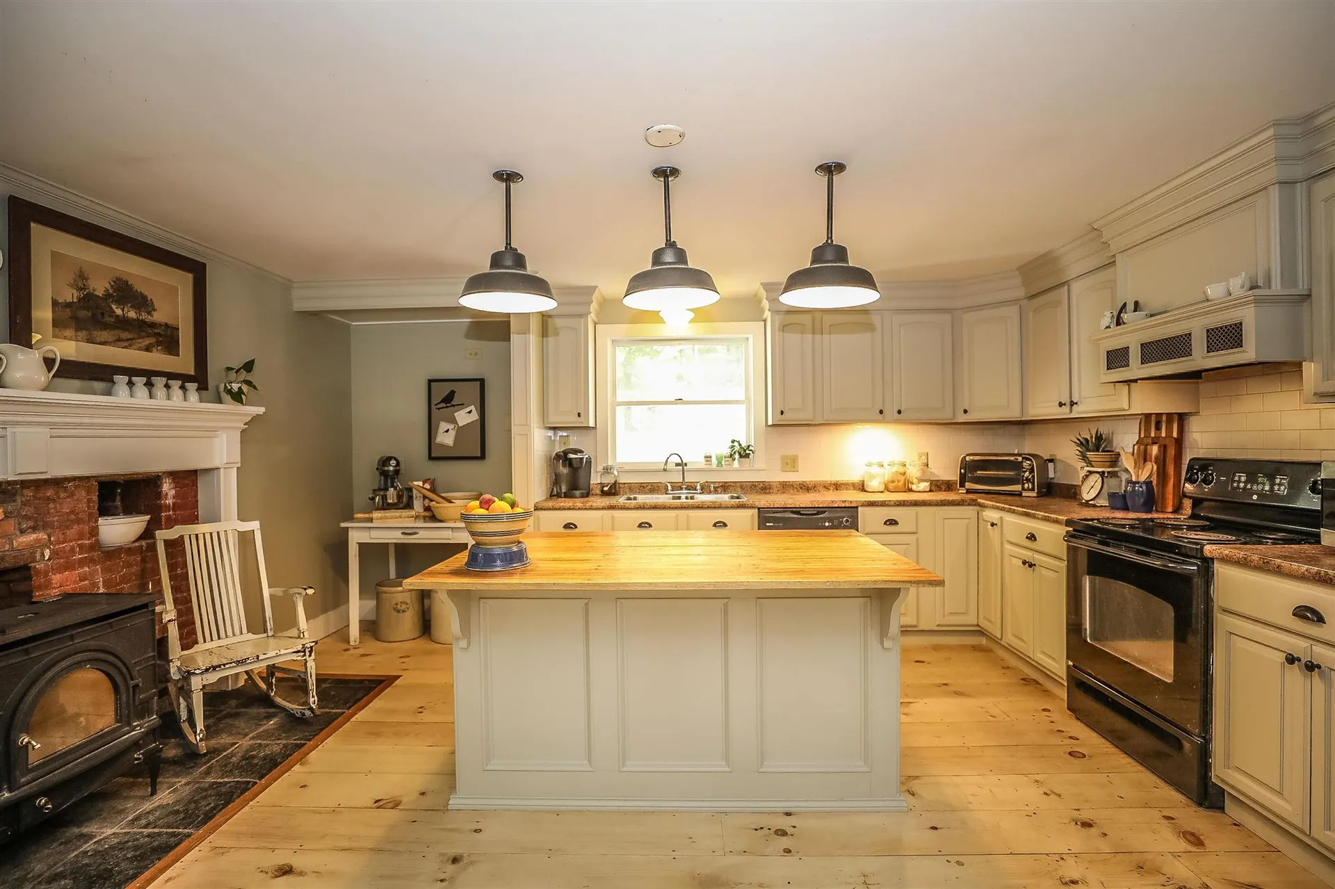 335 Greenfield Road Peterborough NH 03458