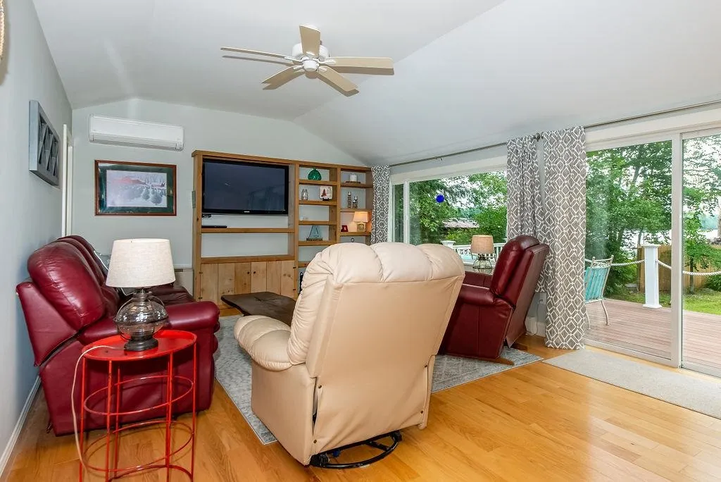 54 Shore Drive Northwood NH 03261