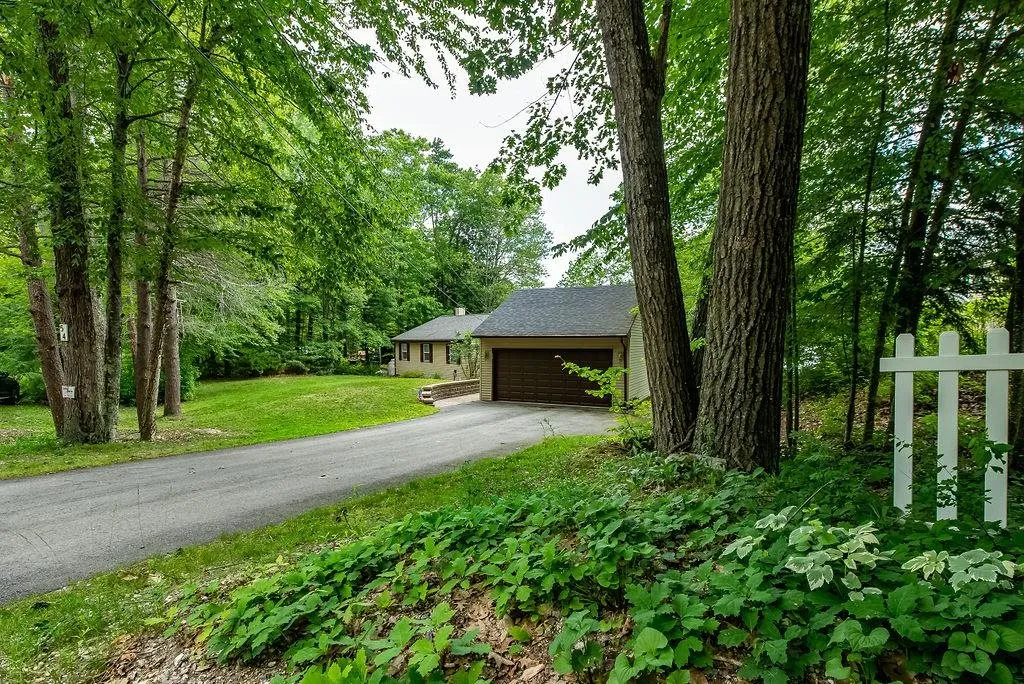 54 Shore Drive Northwood NH 03261