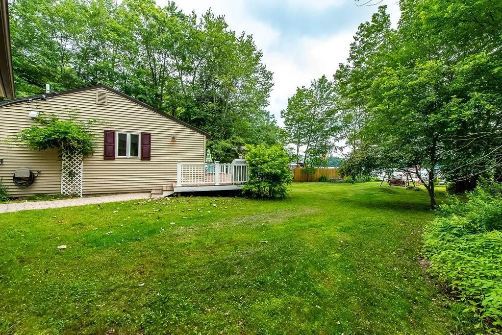 54 Shore Drive Northwood NH 03261