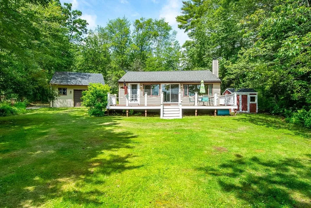 54 Shore Drive Northwood NH 03261