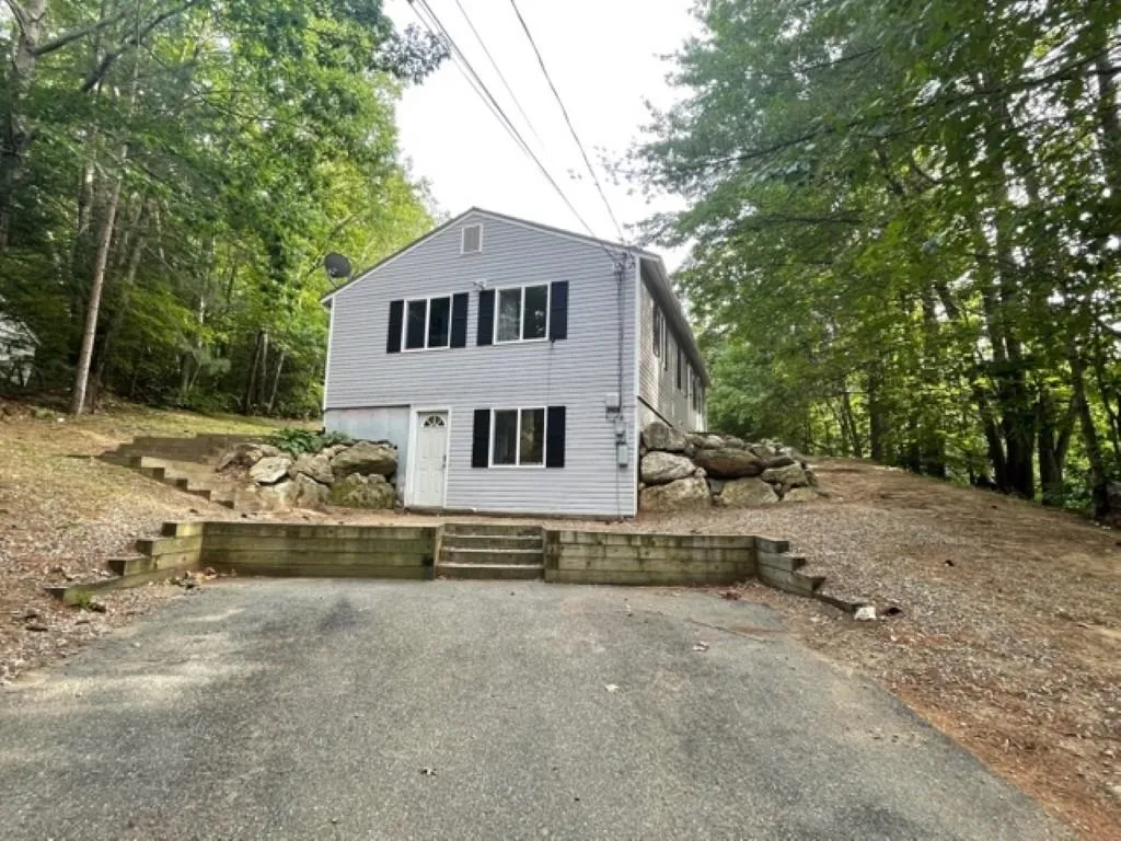 4 Happy Hollow Road Danville NH 03819