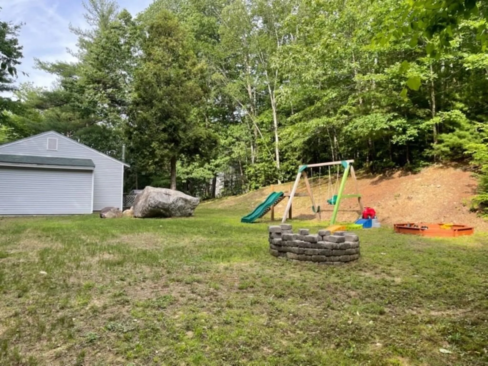 4 Happy Hollow Road Danville NH 03819