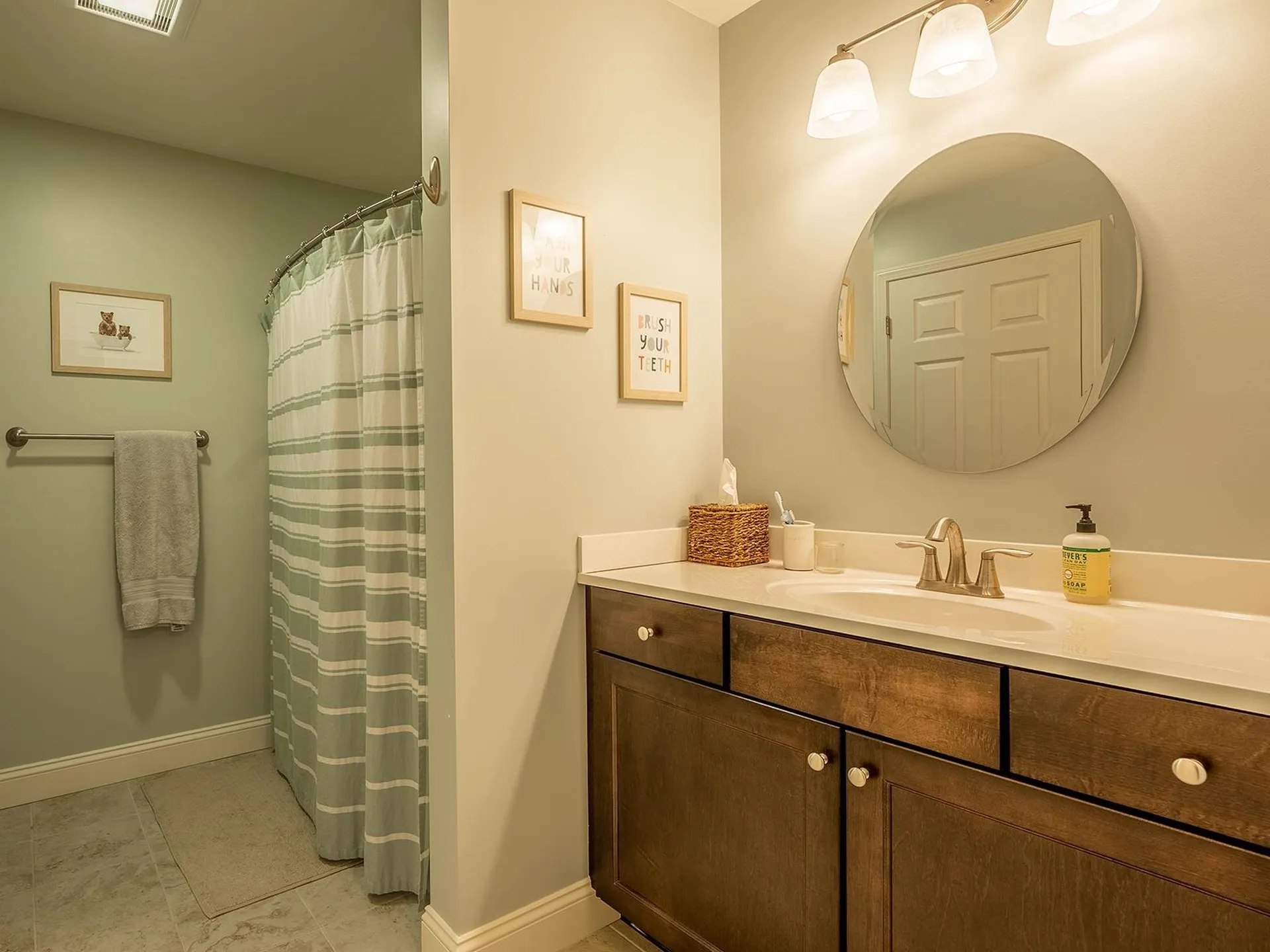 30 Dunbar Drive Essex VT 05452