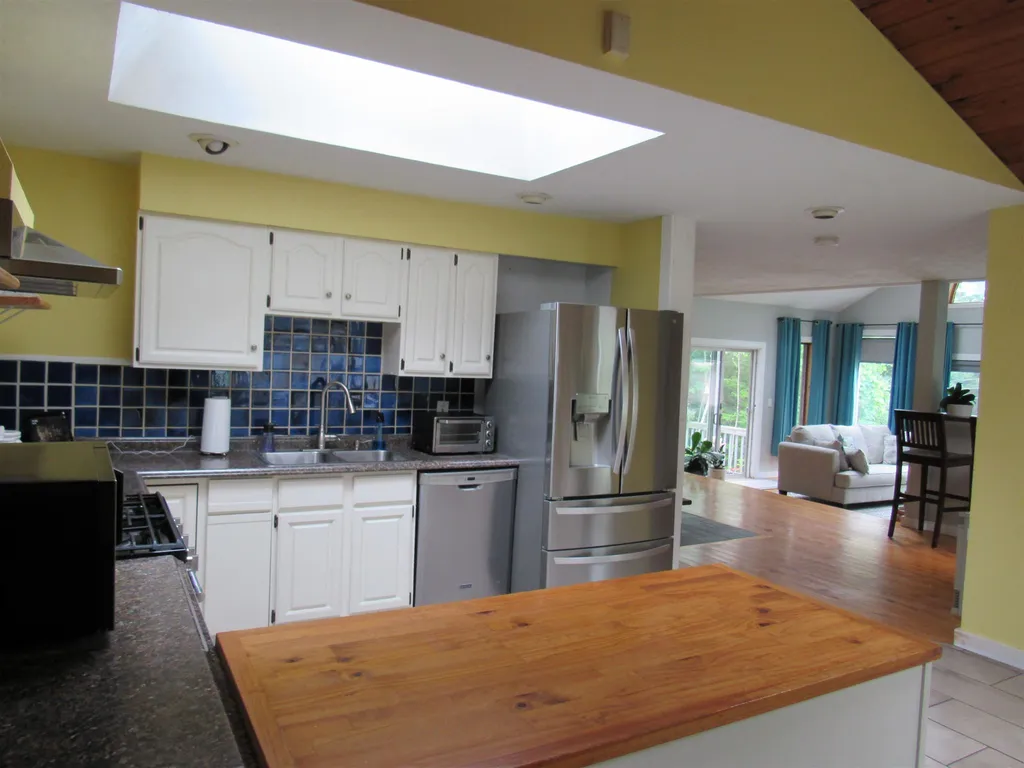 11 Fox Circle Keene NH 03431
