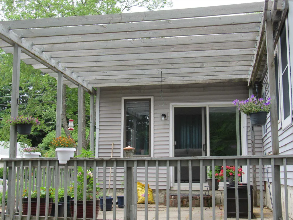 11 Fox Circle Keene NH 03431