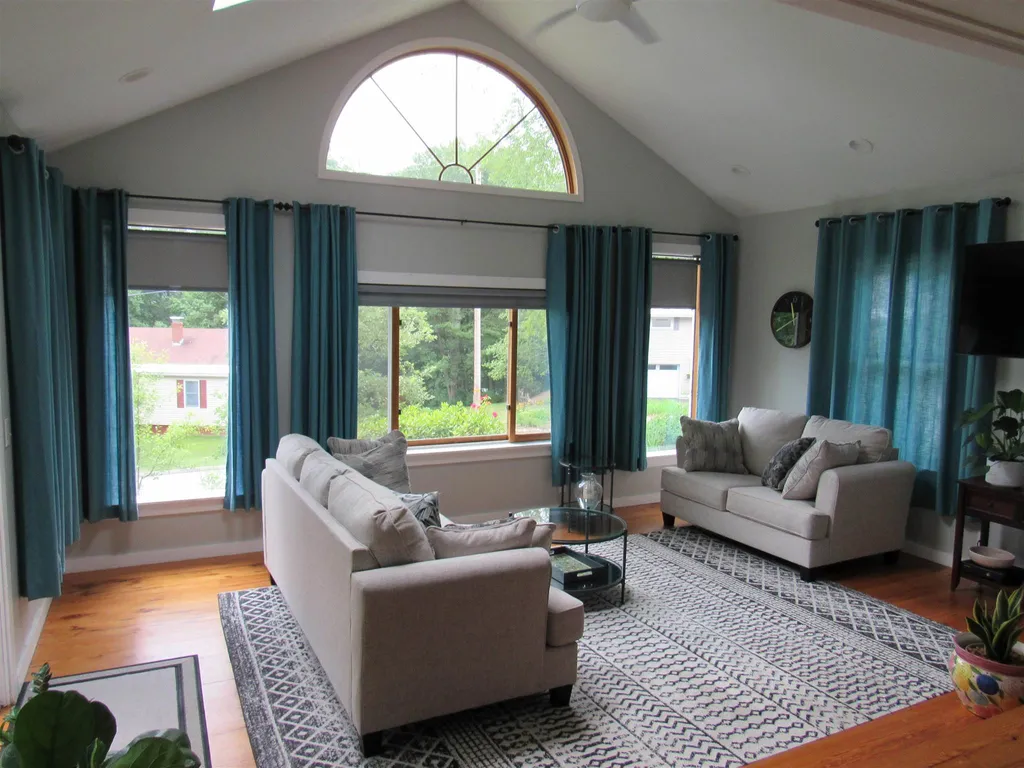 11 Fox Circle Keene NH 03431