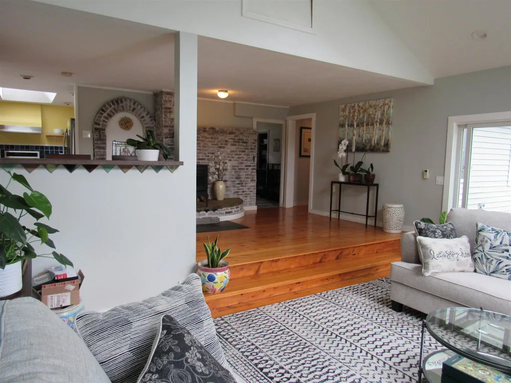 11 Fox Circle Keene NH 03431
