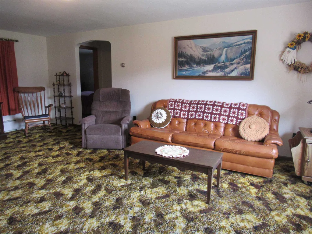 17 Union Street Gorham NH 03581