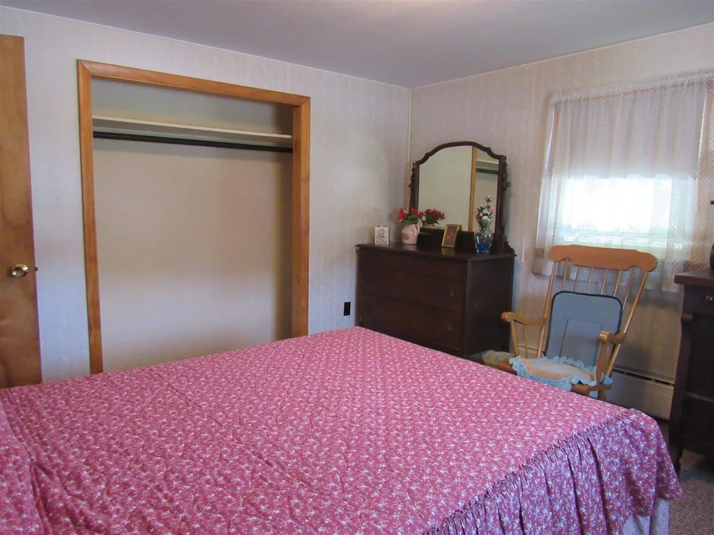 17 Union Street Gorham NH 03581