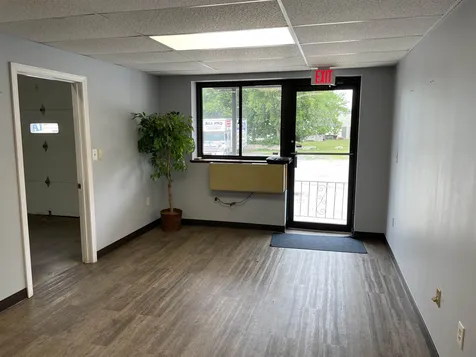 836 Candia Road Manchester NH 03109