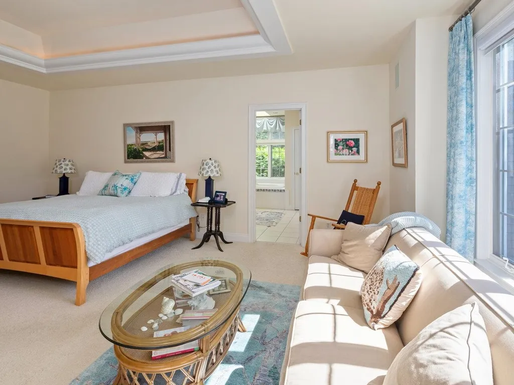 828 Ridgefield Road Shelburne VT 05482