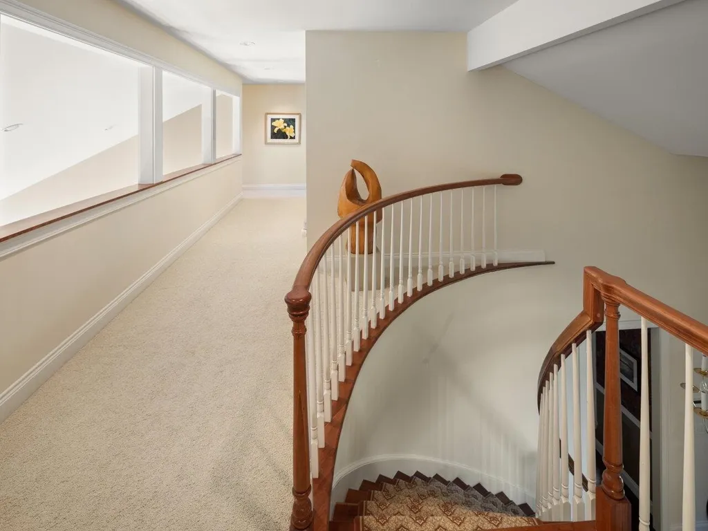828 Ridgefield Road Shelburne VT 05482