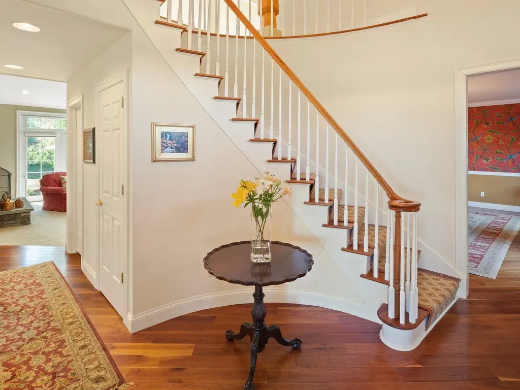 828 Ridgefield Road Shelburne VT 05482