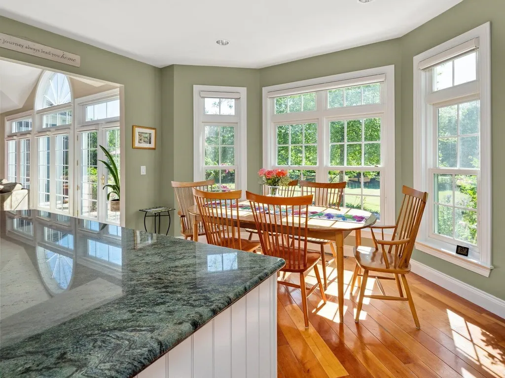 828 Ridgefield Road Shelburne VT 05482