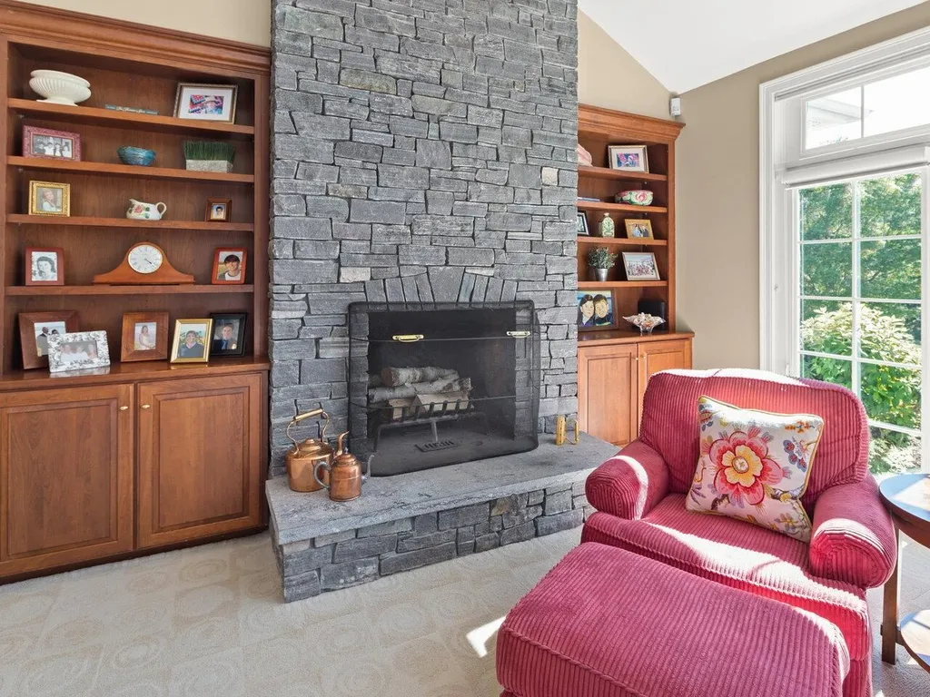 828 Ridgefield Road Shelburne VT 05482