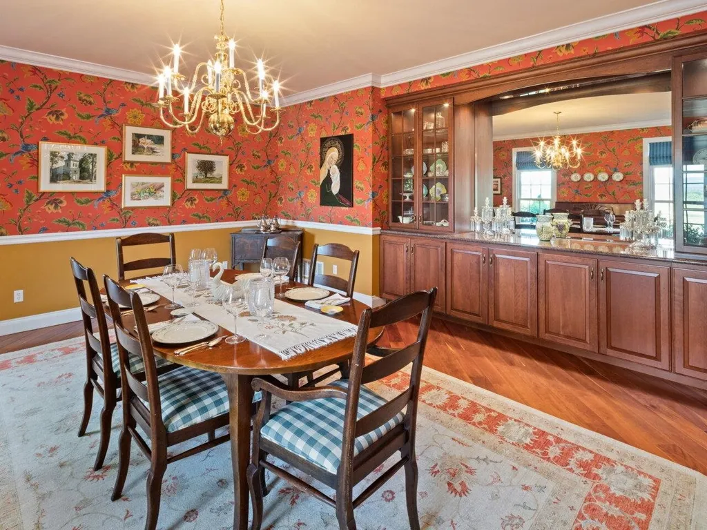 828 Ridgefield Road Shelburne VT 05482