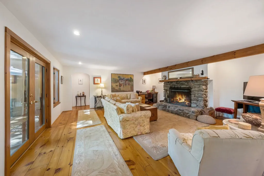 7 Canal Street Meredith NH 03253