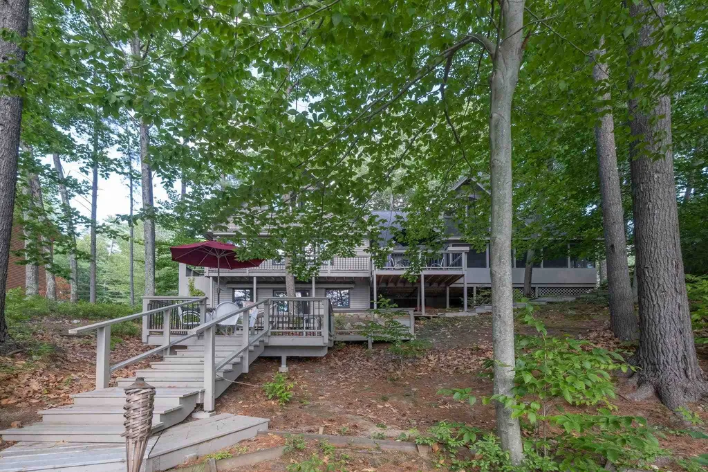 7 Canal Street Meredith NH 03253