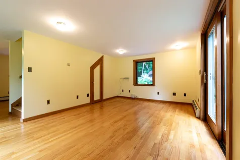 11 Rangeway Road Deering NH 03244