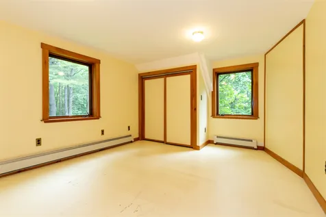 11 Rangeway Road Deering NH 03244