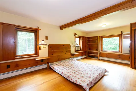 11 Rangeway Road Deering NH 03244