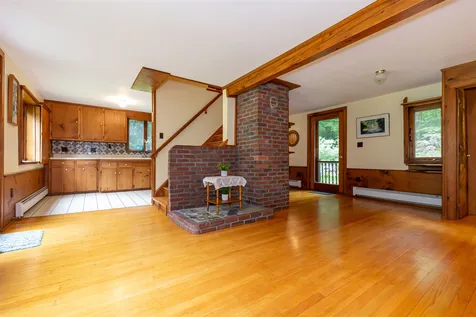 11 Rangeway Road Deering NH 03244