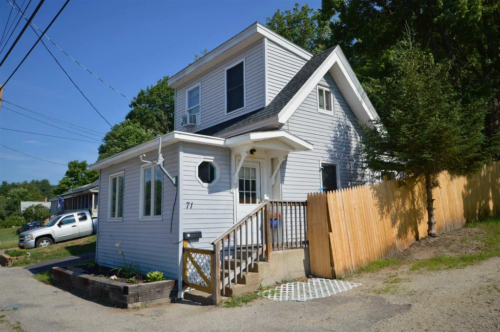 71 East Bow Street Franklin NH 03235