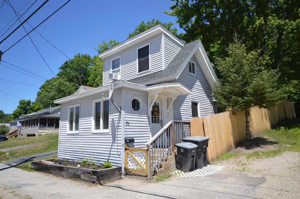 71 East Bow Street Franklin NH 03235