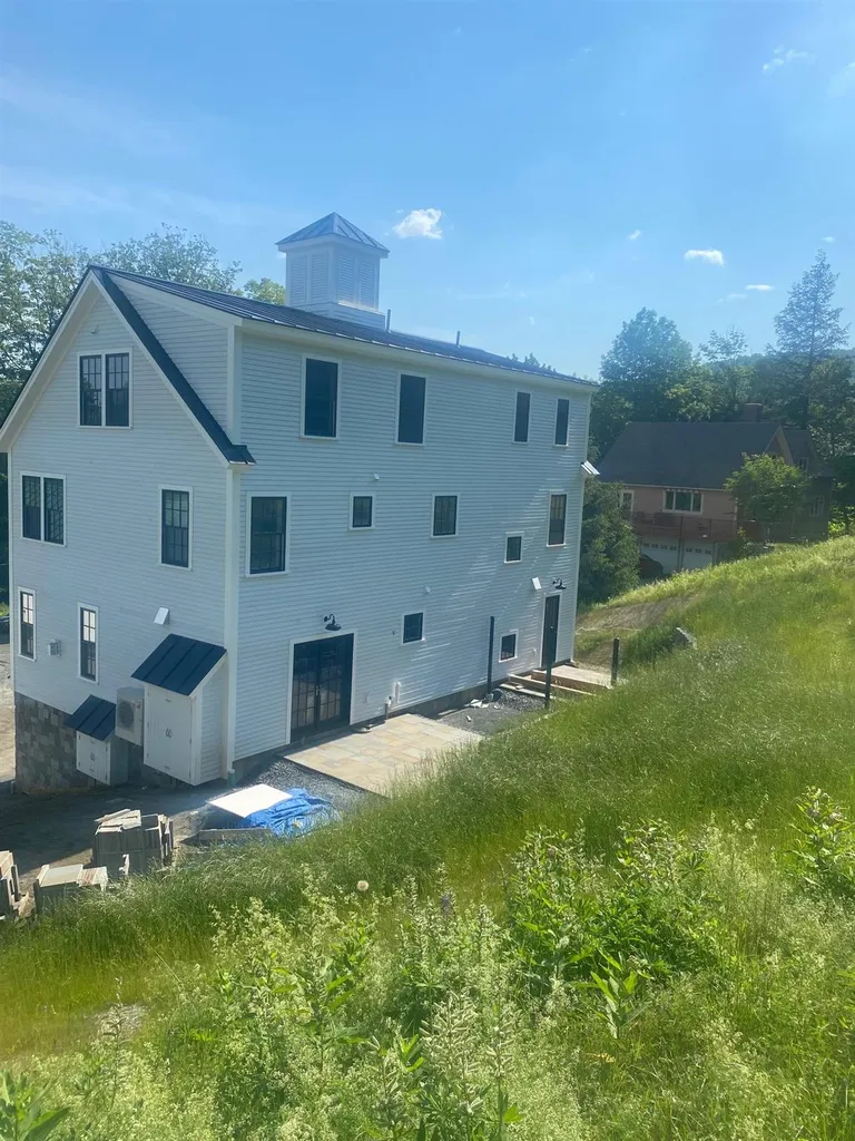 51 Watkins Way Woodstock VT 05091