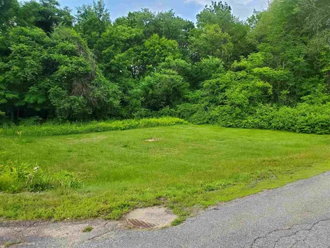 18 Chase Place Keene NH 03431