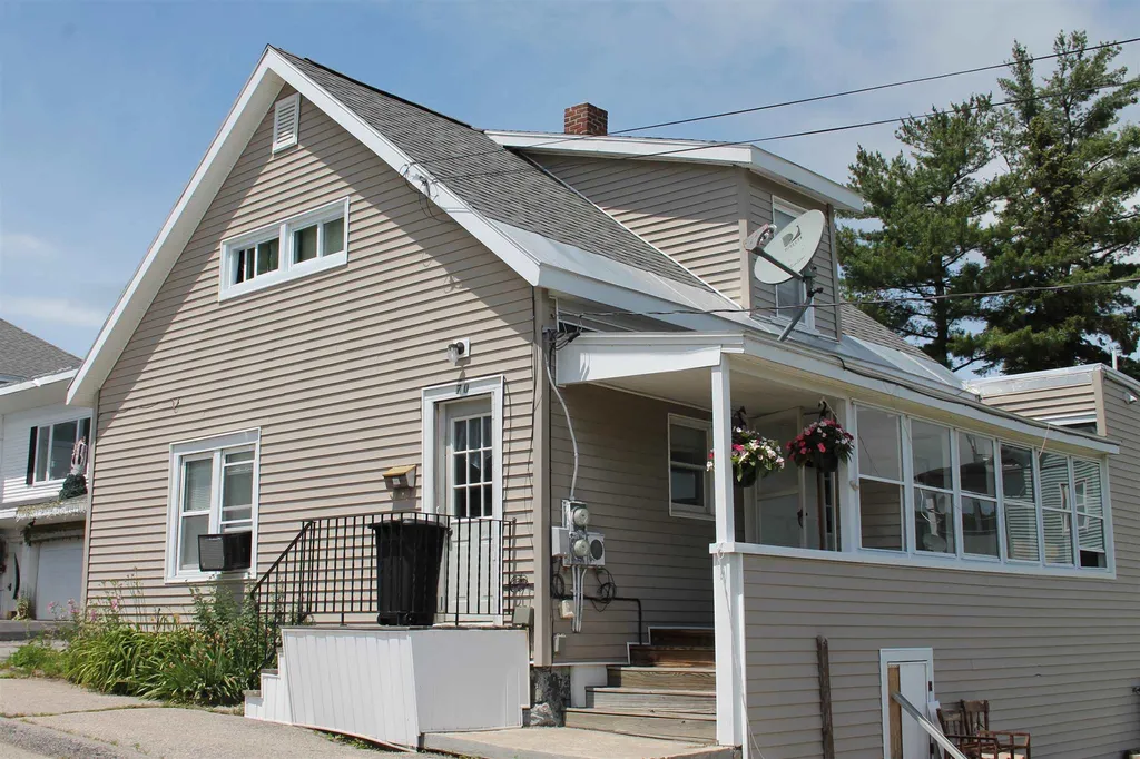 70 Hinchey Street Berlin NH 03570