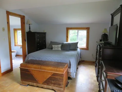 1271 Main Street Grafton NH 03240