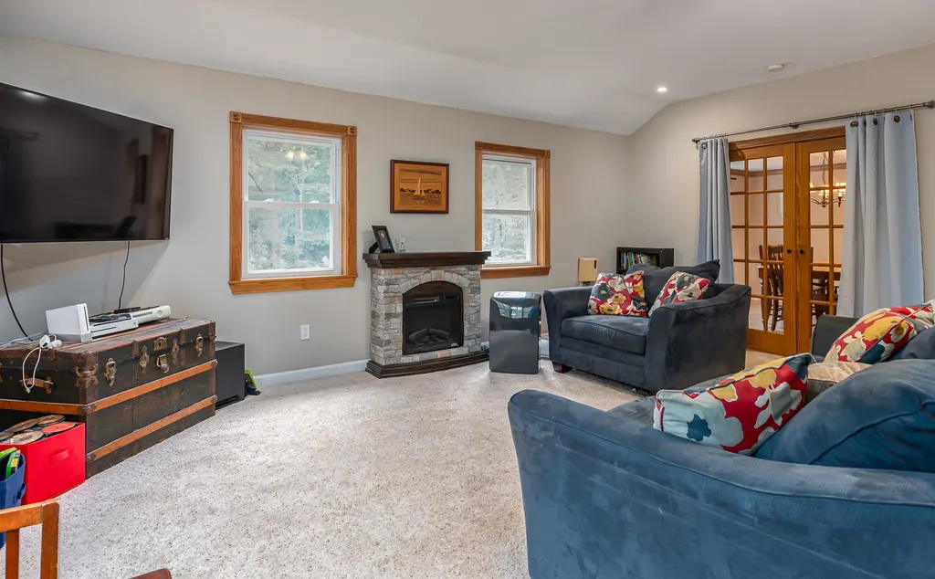 287 Oak Hill Road Barrington NH 03825