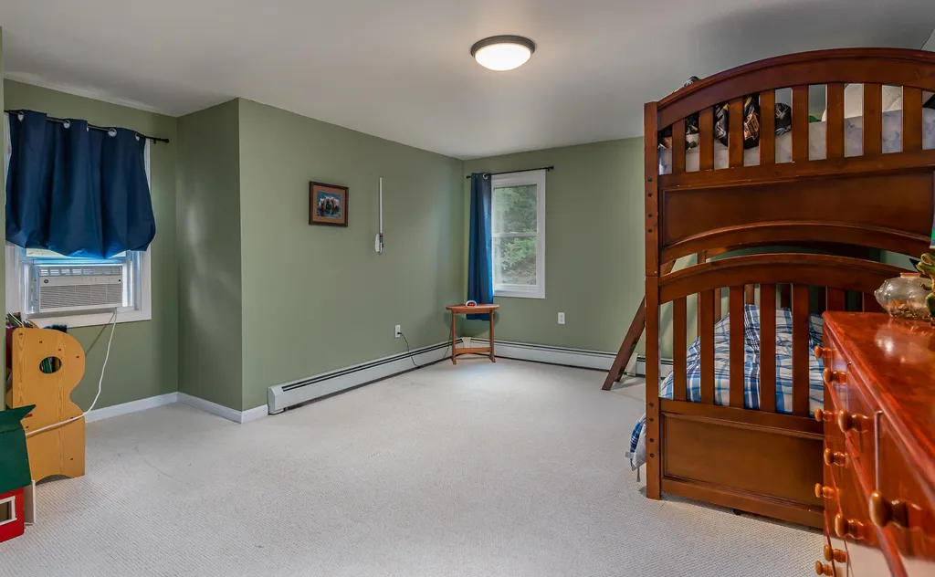287 Oak Hill Road Barrington NH 03825