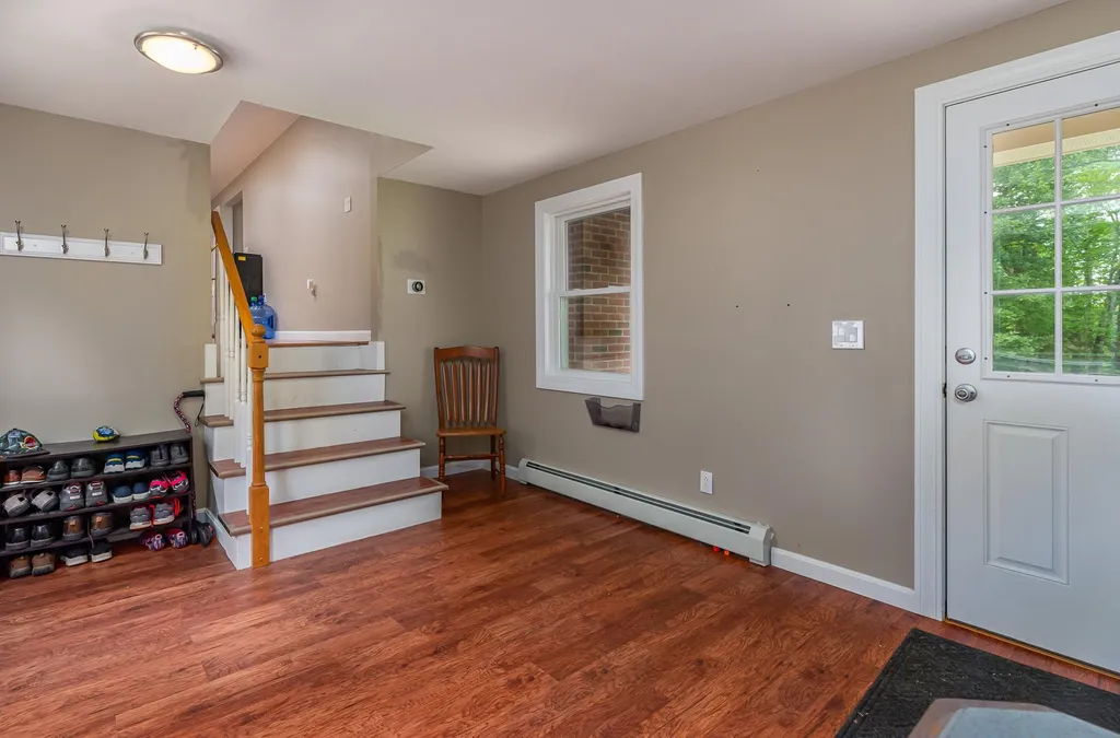 287 Oak Hill Road Barrington NH 03825