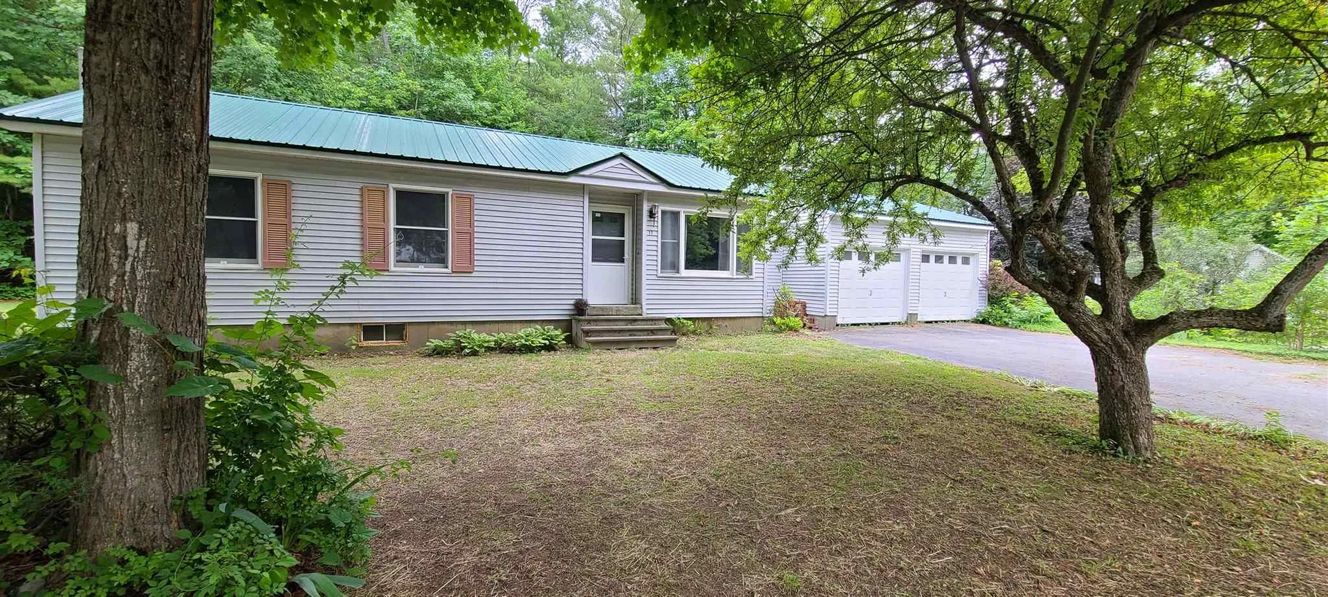 17 Cardinal Drive Hartford VT 05088
