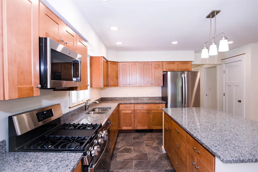 157 Maple Leaf Lane Shelburne VT 05482
