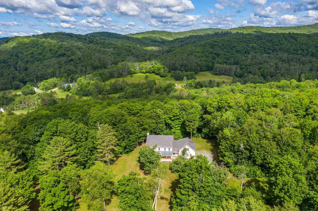 55 Stagecoach Road Norwich VT 05055