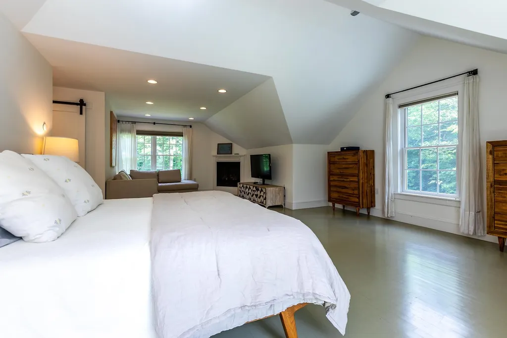 55 Stagecoach Road Norwich VT 05055