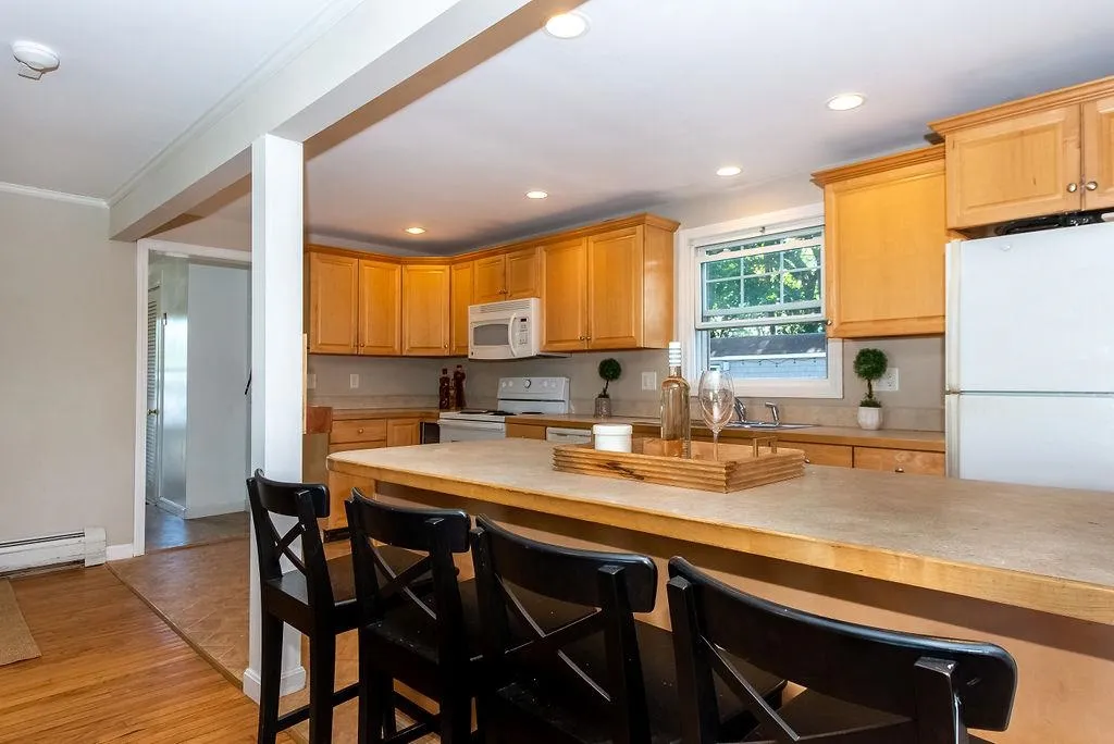 237 Edmond Avenue Portsmouth NH 03801