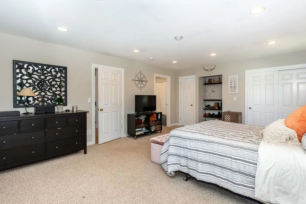 237 Edmond Avenue Portsmouth NH 03801