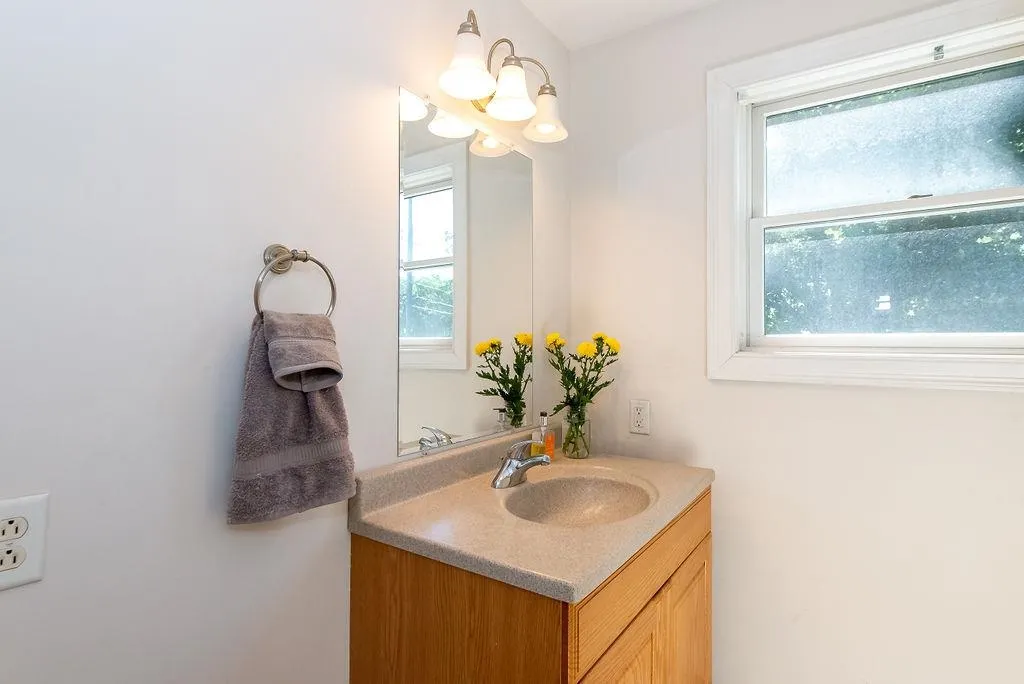 237 Edmond Avenue Portsmouth NH 03801