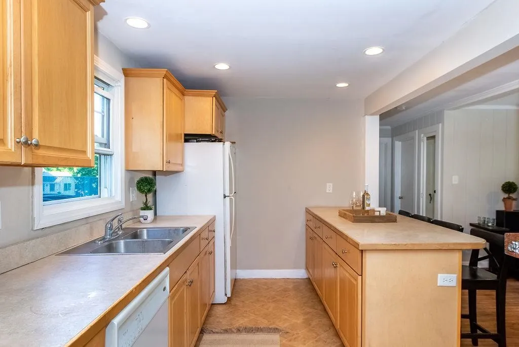 237 Edmond Avenue Portsmouth NH 03801