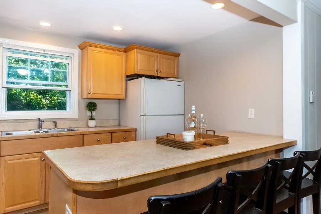 237 Edmond Avenue Portsmouth NH 03801